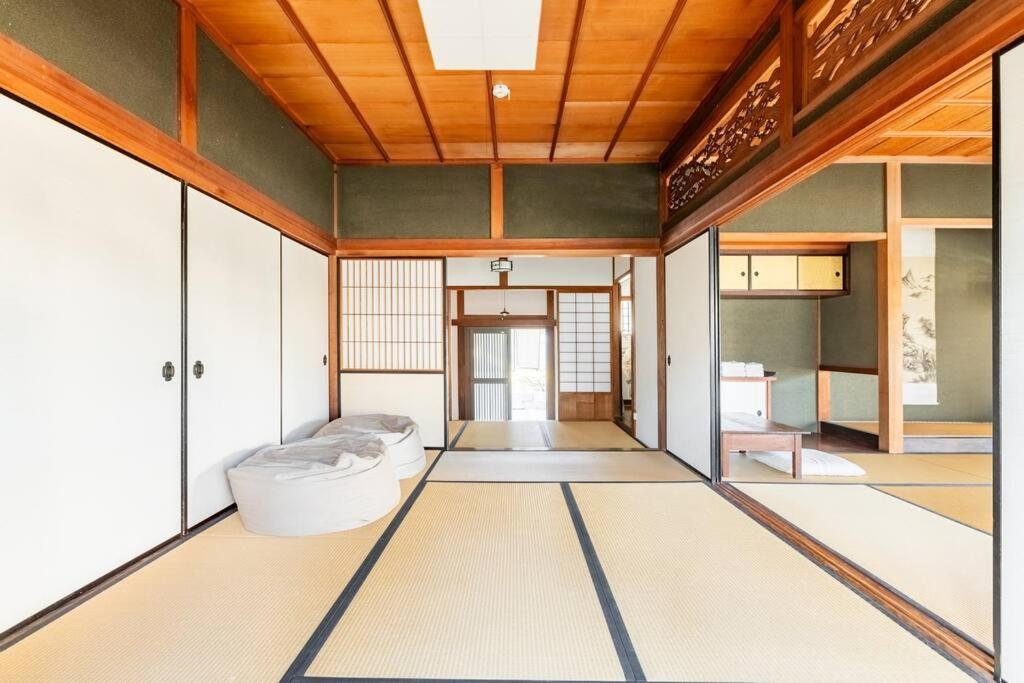 日々の宿: 宇野駅から車で5分 直島へ 最大7名様 古民家貸切 一棟貸し 玉名市 エクステリア 写真